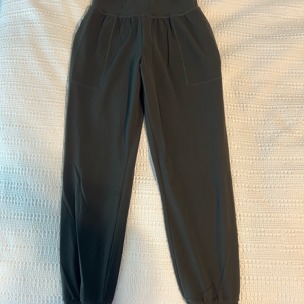Athleta Salutation Jogger - Dark Olive XS
